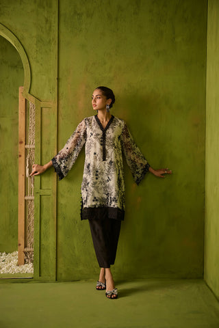 SS24DA-2467   GREY  2PCS  EMBROIDERED KURTA WITH TROUSER