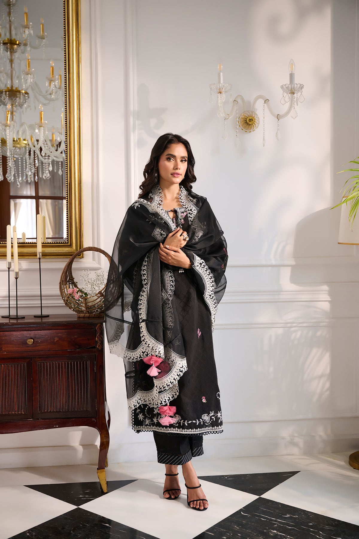 SS24DD-1141 BLACK DUPATTA