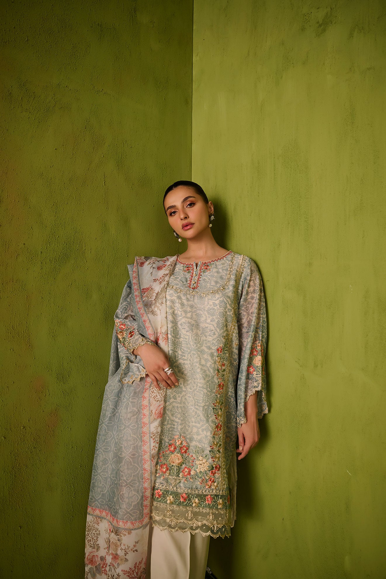 SS24DA-2470   GREEN  2PCS  EMBROIDERED KURTA WITH TROUSER