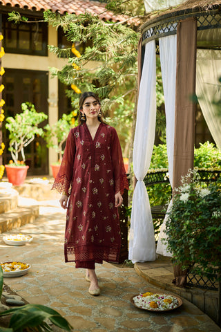 SS24DA-2388   MAROON  2PCS  EMBROIDERED KURTA WITH TROUSER