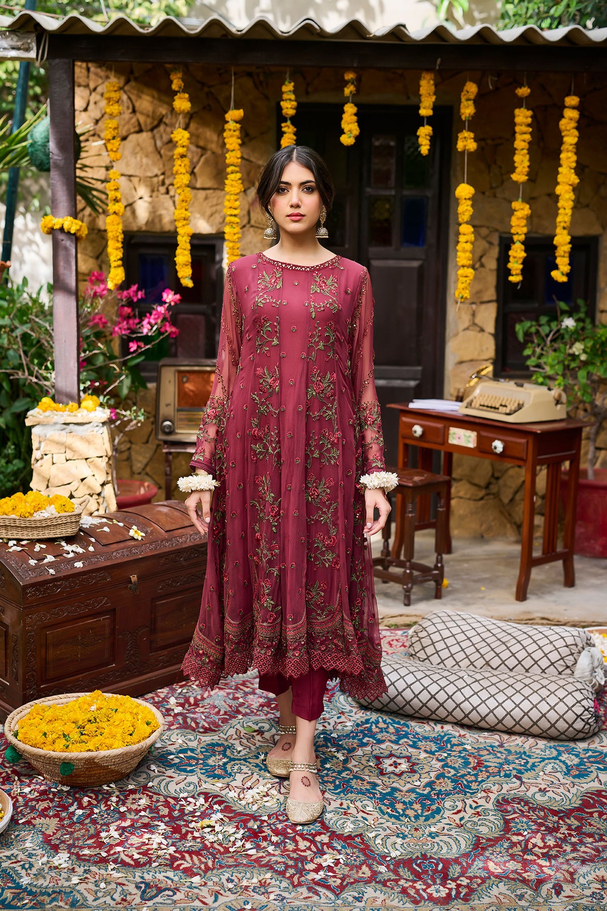 SS24DA-2363   MAROON  2PCS  EMBROIDERED KURTA WITH TROUSER