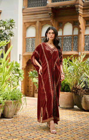 DA-1864 BROWN HAND EMBELLISHED KAFTAN