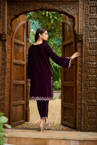 DA-2230 PURPLE EMBROIDERED KURTA