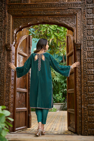 DA-2277 GREEN EMBROIDERED KURTA WITH TROUSER