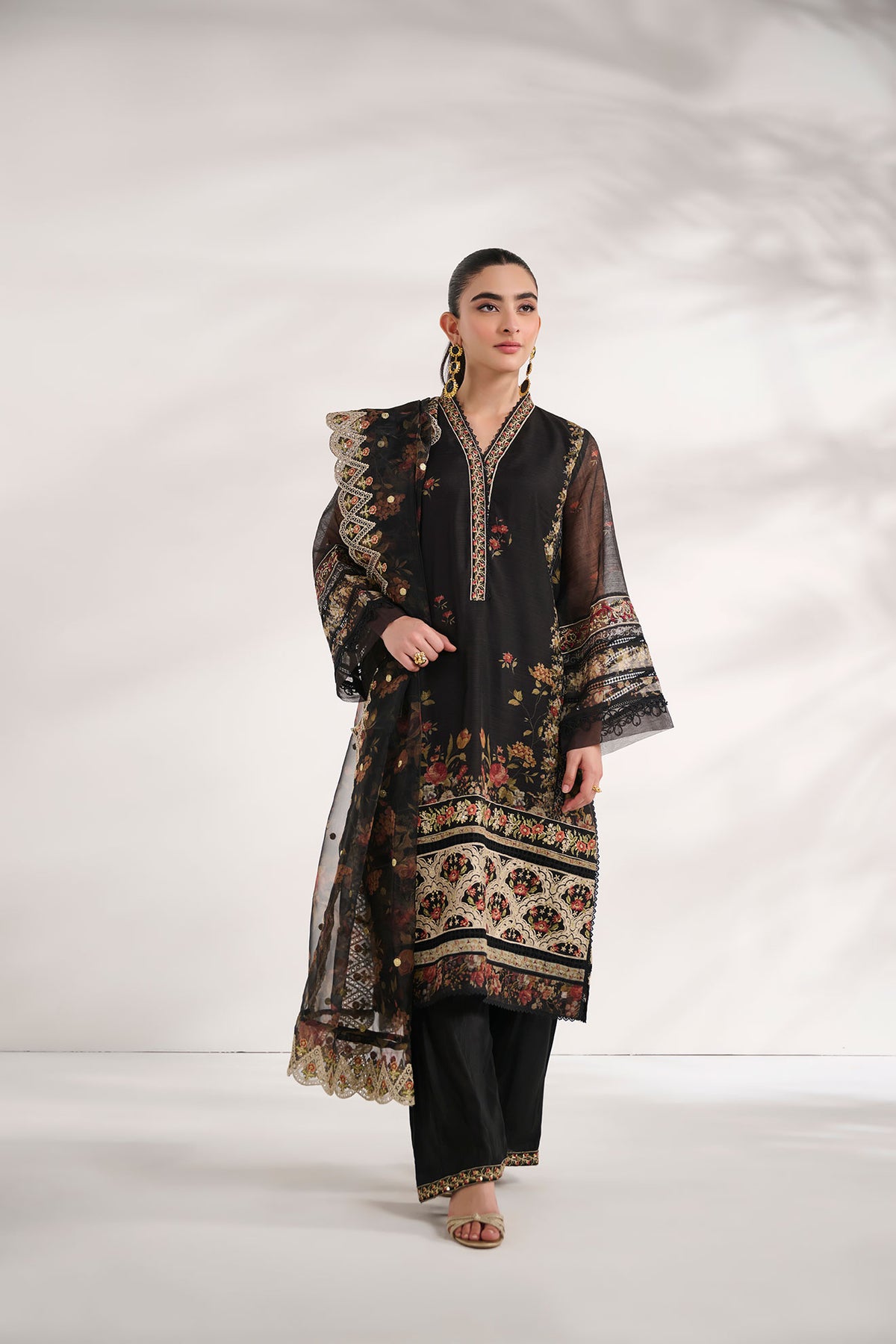 SS24DD-2469  BLACK DUPATTA