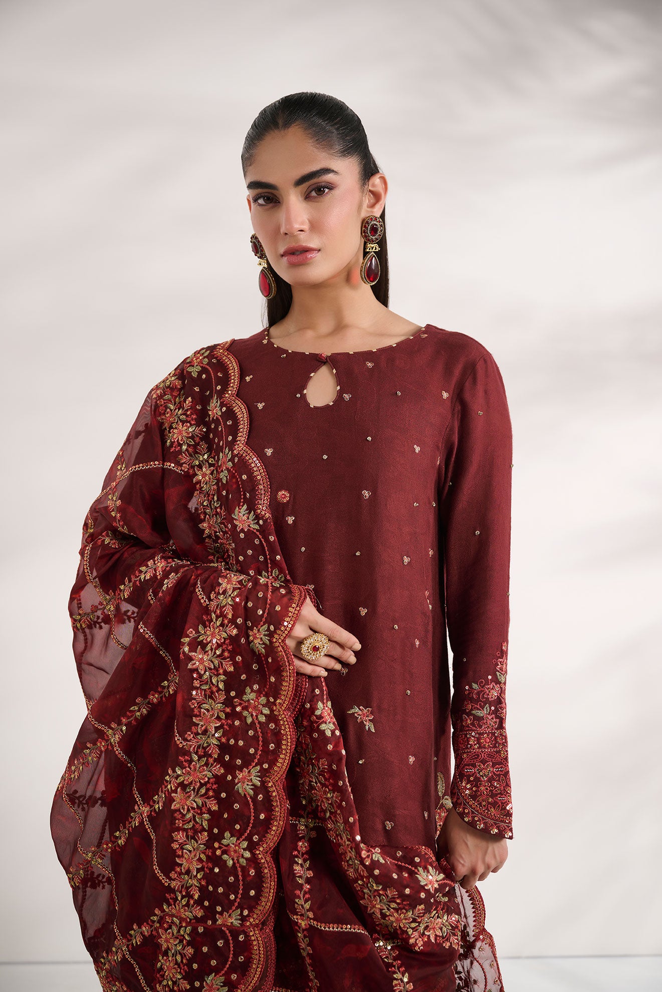 SS25DA-2593 BROWN  2PCS EMBROIDERED KURTA WITH TROUSER