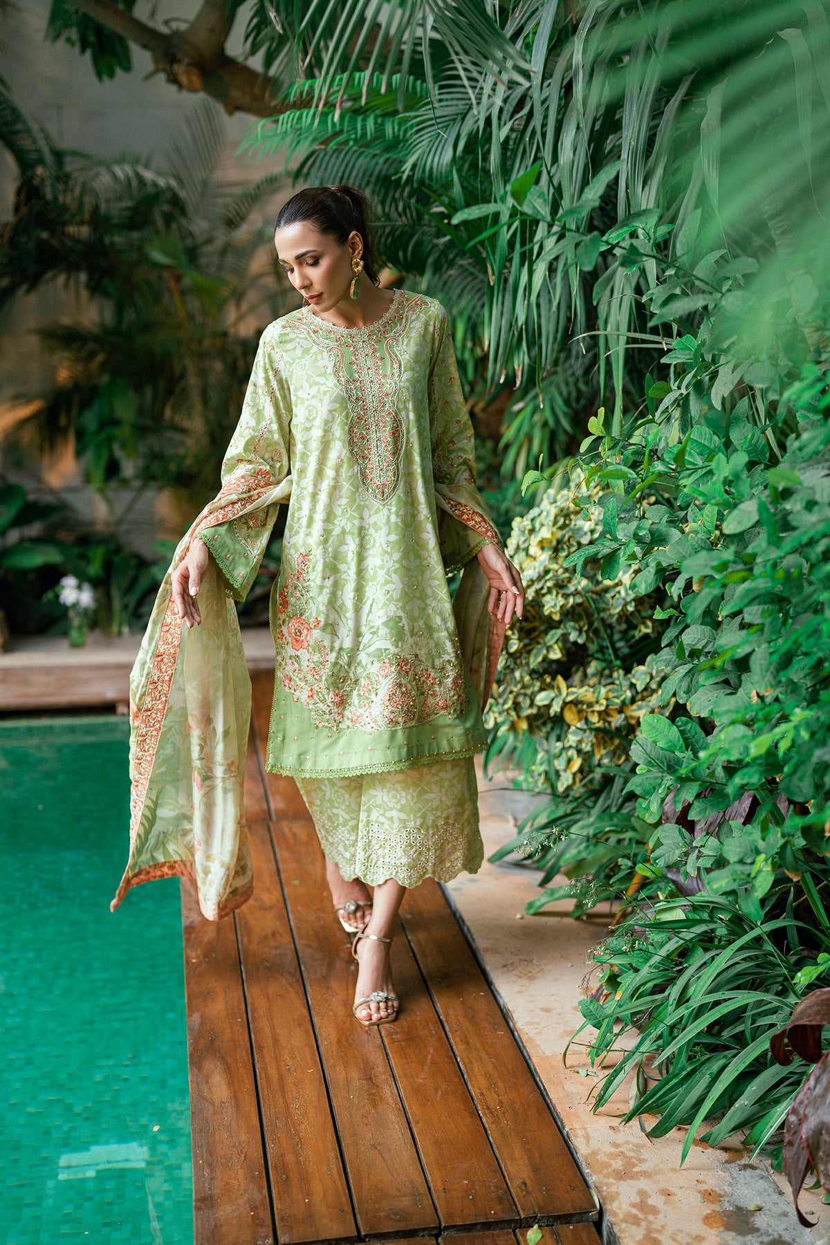 SS25DD-2751  L-GREEN DUPATTA