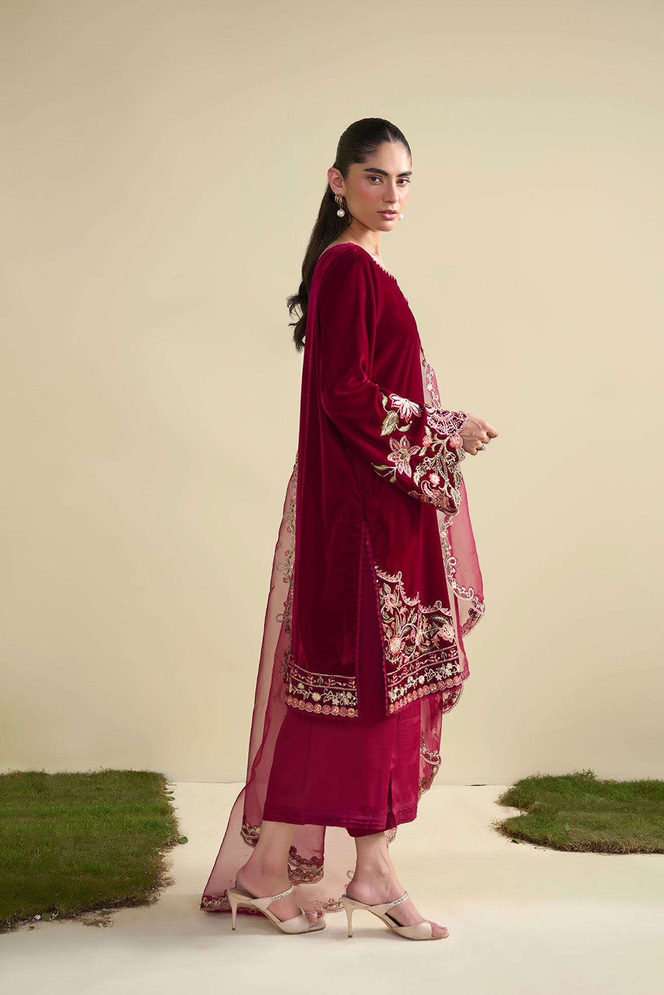 FW25DA-2804 Velvet ensemble in red with gold embroidery on keyhole neckline and cuffs.
