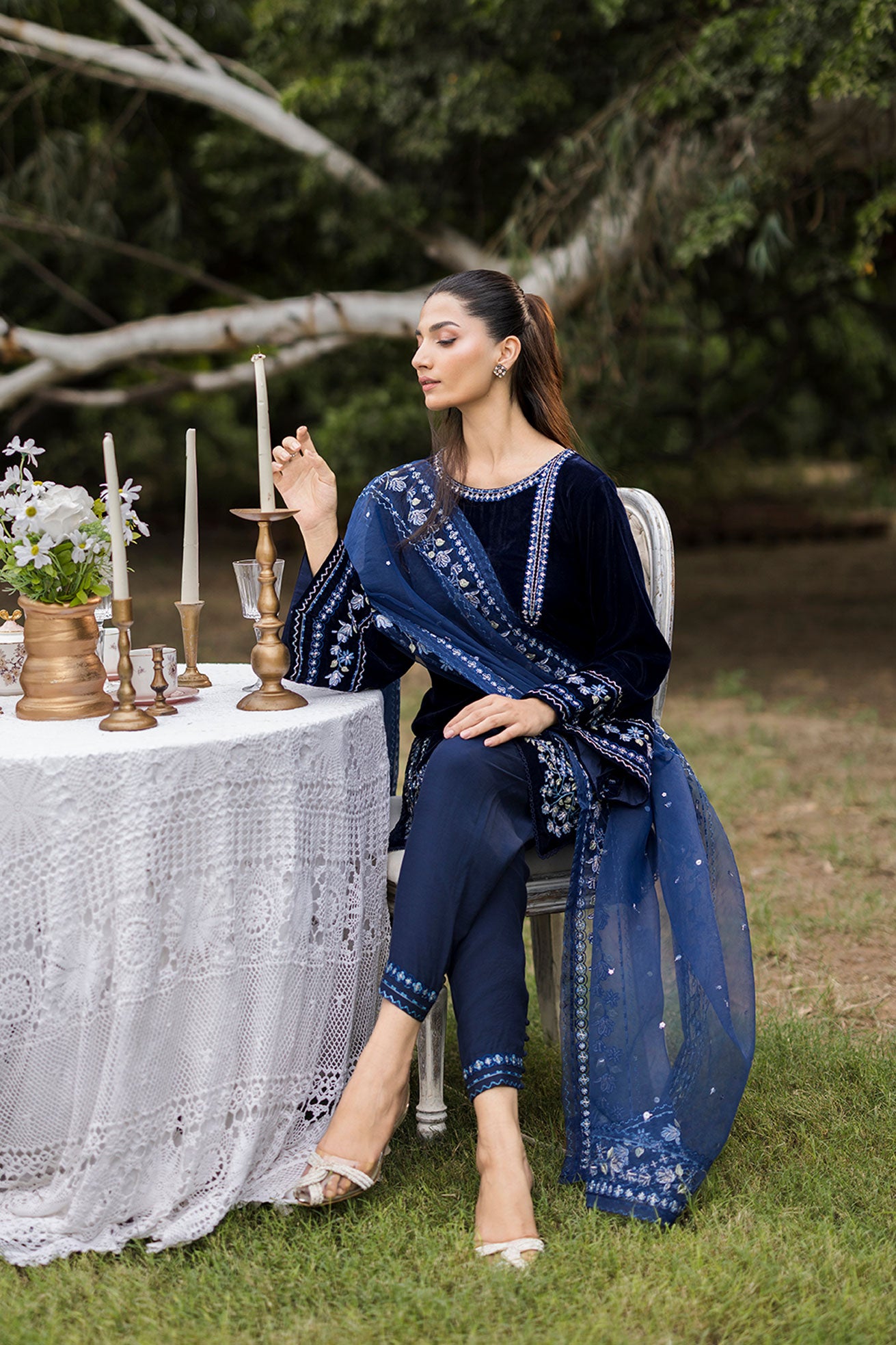 FW25DA-2814 Navy velvet ensemble with blue and silver embroidery on neckline and hemline.
