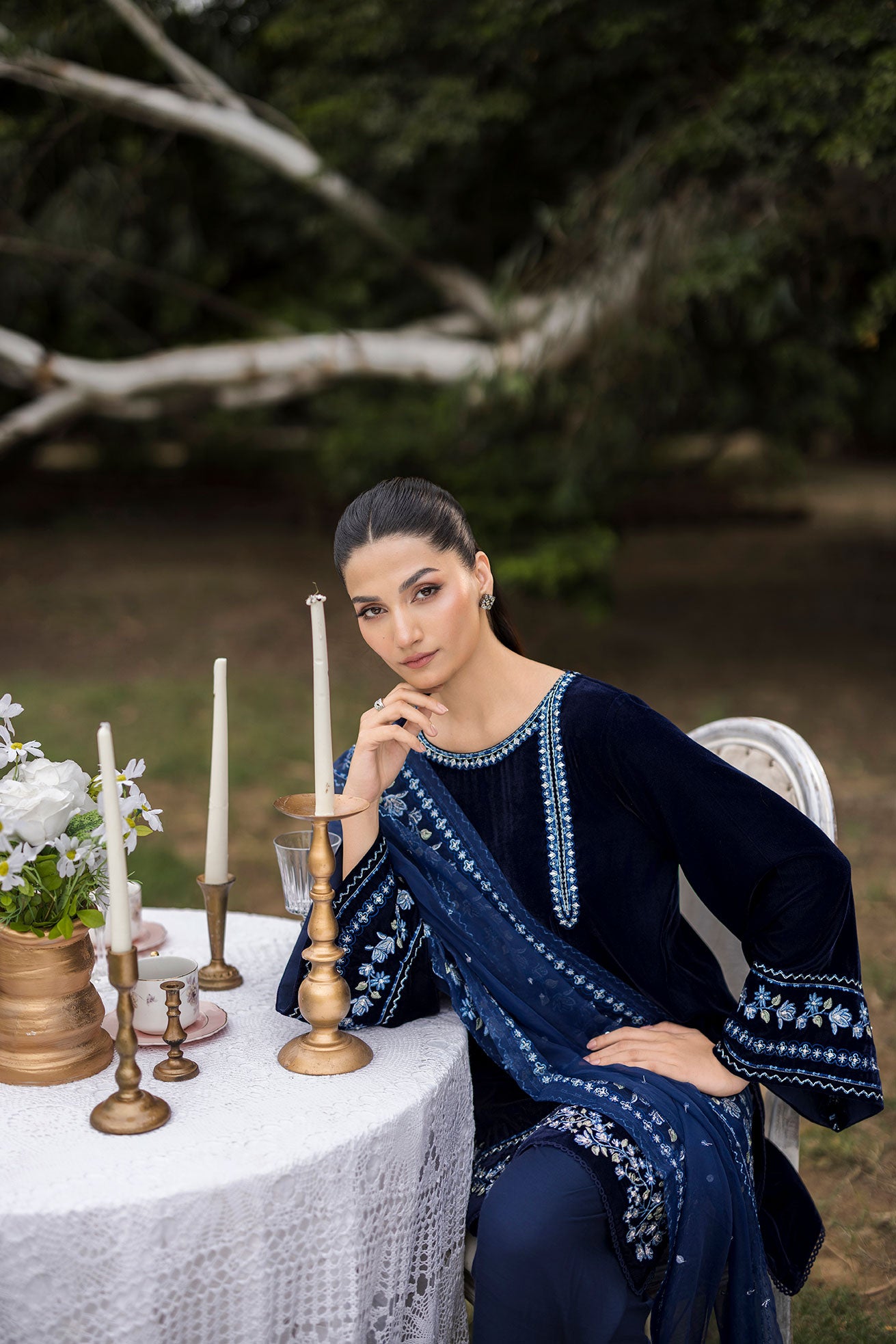 FW25DA-2814 Navy velvet ensemble with blue and silver embroidery on neckline and hemline.