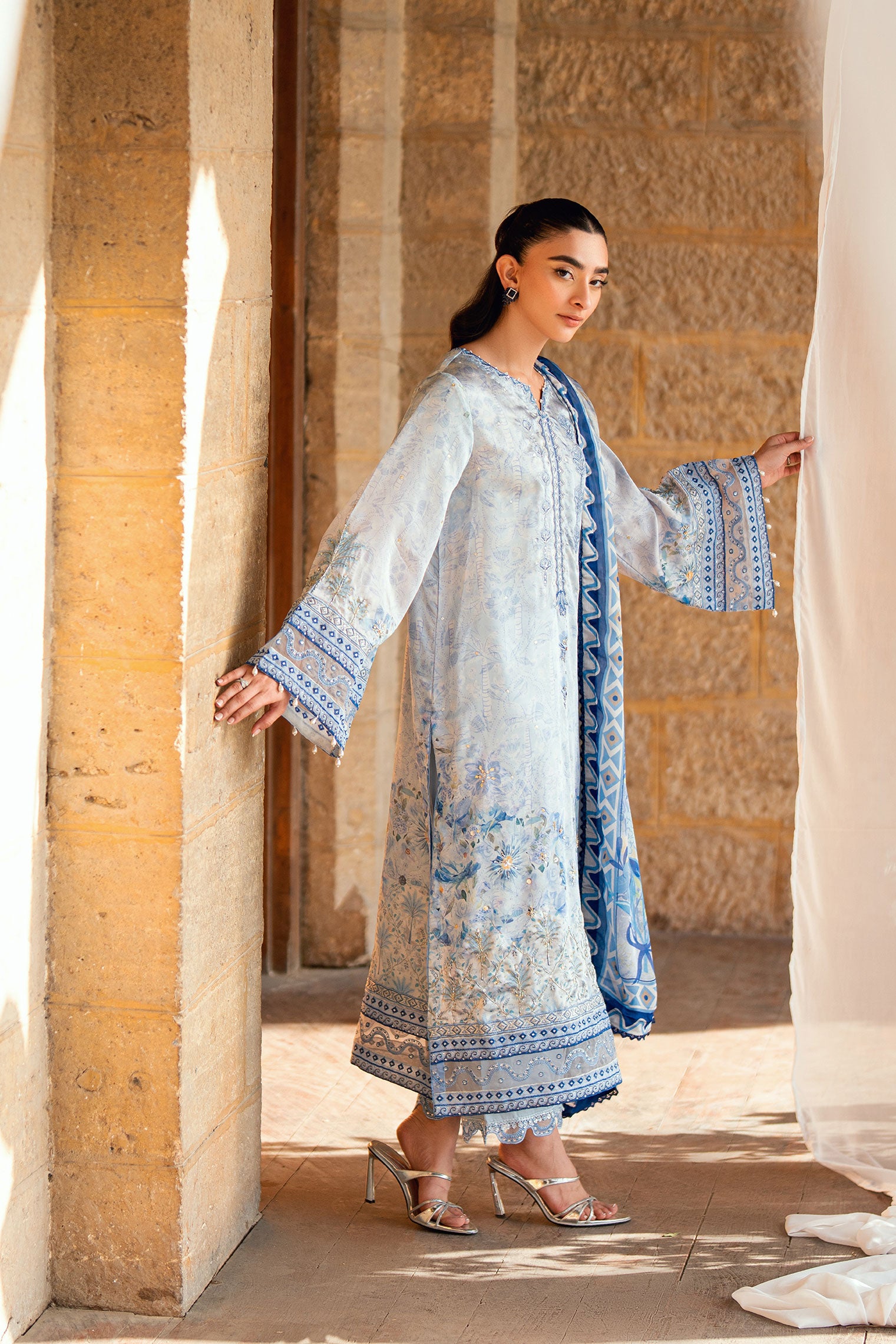 SS26DA-2891 Sky blue 2-piece shamoz silk suit with refined hand-embellished detailing and a sophisticated silhouette.