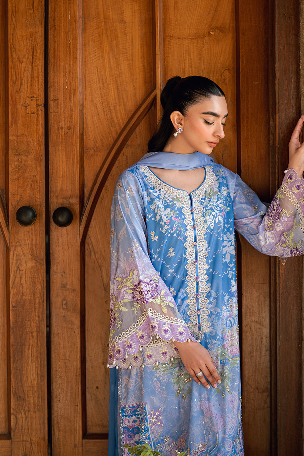 SS26DA-2897 Purple 2-piece crepe silk outfit with a subtle print, delicate hand embellishments, and solid flared pants.