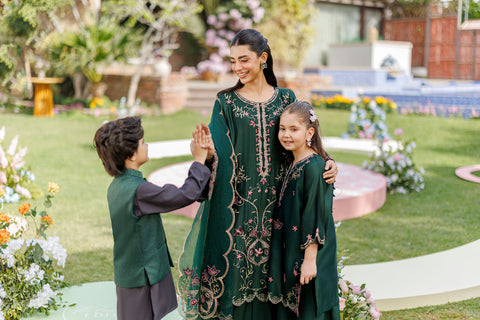 SS26DA-2902 BOTTLE GREEN 2PCS  EMBROIDERED KURTA WITH TROUSER