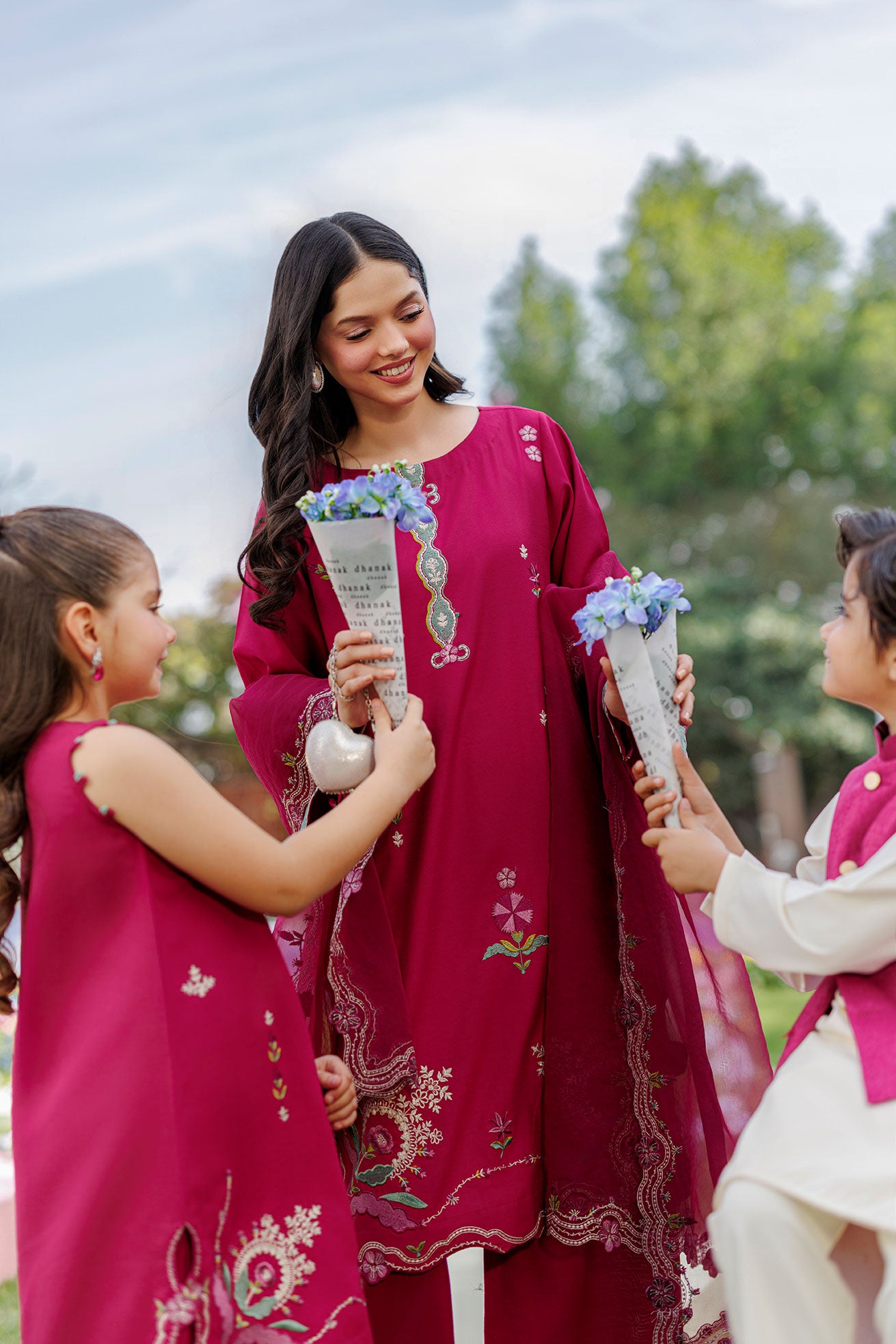 SS26DA-2903 MAGENTA 2PCS  EMBROIDERED KURTA WITH TROUSER