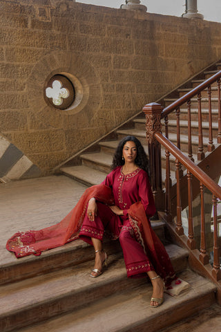 SS26DA-2918 MAROON 2PCS  EMBROIDERED KURTA WITH TROUSER