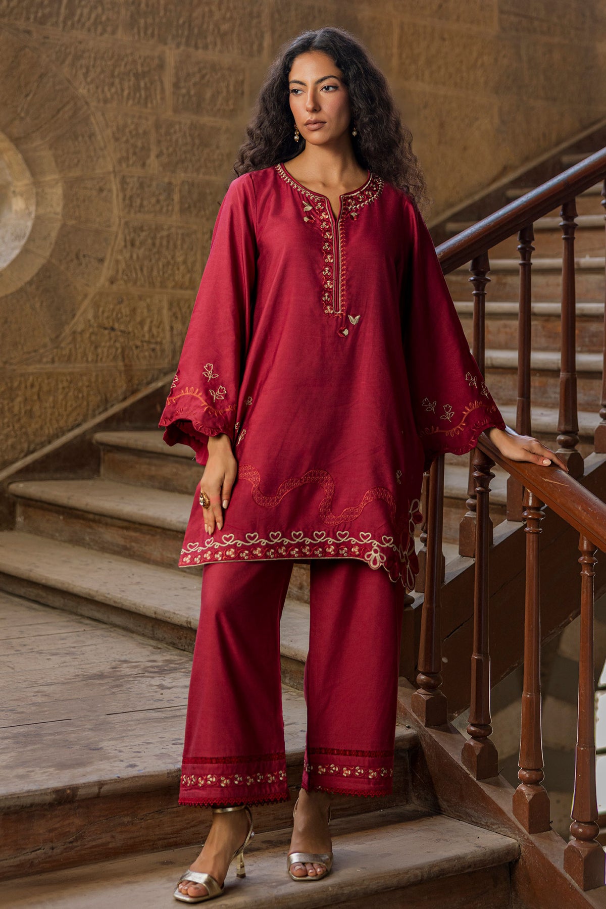 SS26DA-2918 MAROON 2PCS  EMBROIDERED KURTA WITH TROUSER