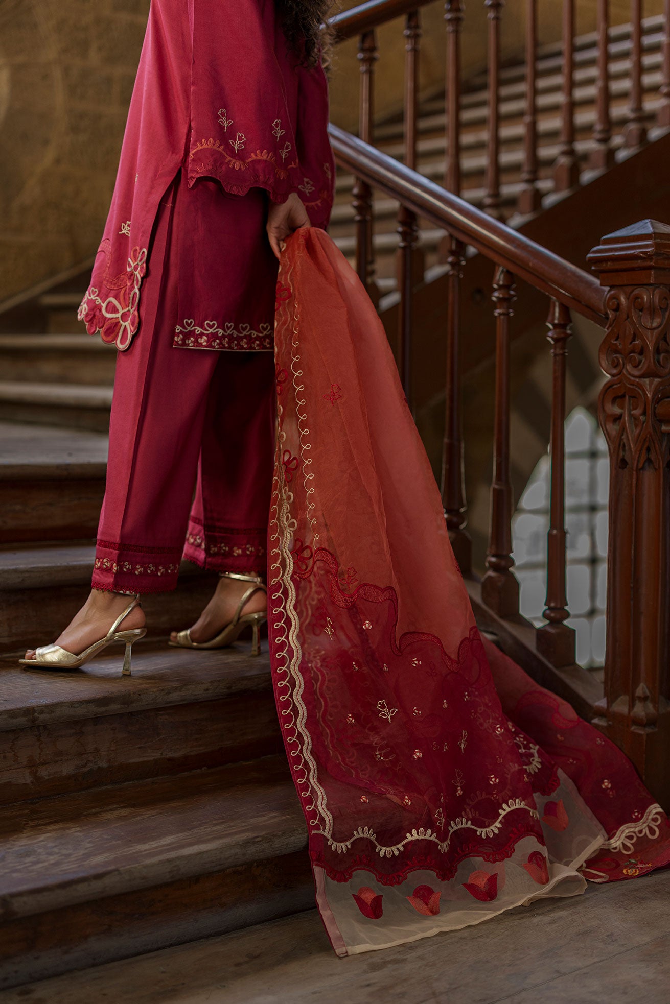 SS26DA-2918 MAROON 2PCS  EMBROIDERED KURTA WITH TROUSER