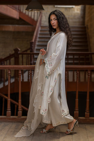 DUPATTA: SS26DD-2921  OFF WHITE EMBROIDED DUPATTA