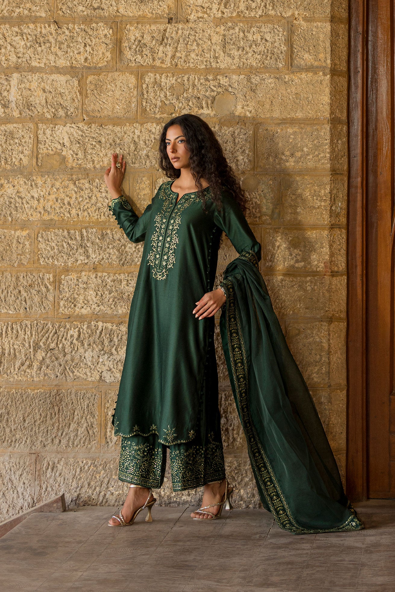 SS26DA-2922 GREEN 2PCS  EMBROIDERED KURTA WITH TROUSER