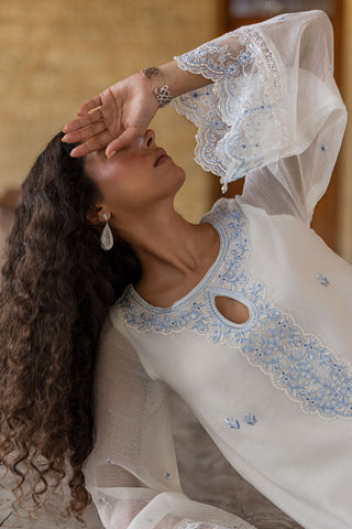 SS26DA-2924 WHITE 2PCS  EMBROIDERED KURTA WITH TROUSER