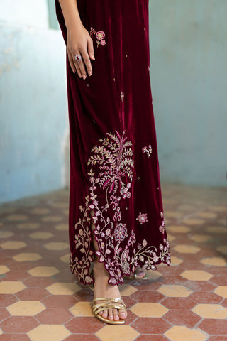 FW26DA-3015  MAROON 1PCS EMBROIDERED KAFTAN
