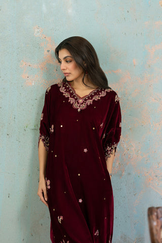 FW26DA-3015  MAROON 1PCS EMBROIDERED KAFTAN