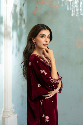 FW26DA-3015  MAROON 1PCS EMBROIDERED KAFTAN