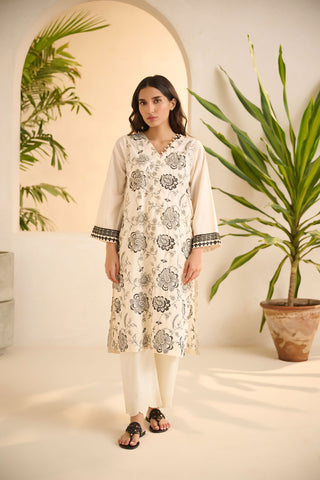 DC-0520 White DYED EMBROIDERED KURTA