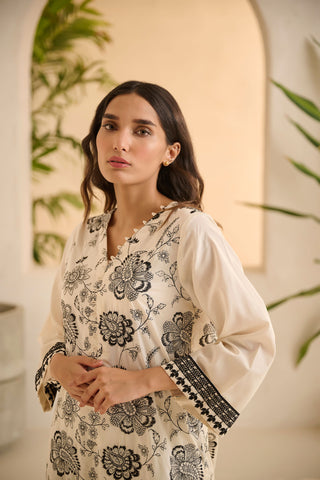 DC-0520 White DYED EMBROIDERED KURTA