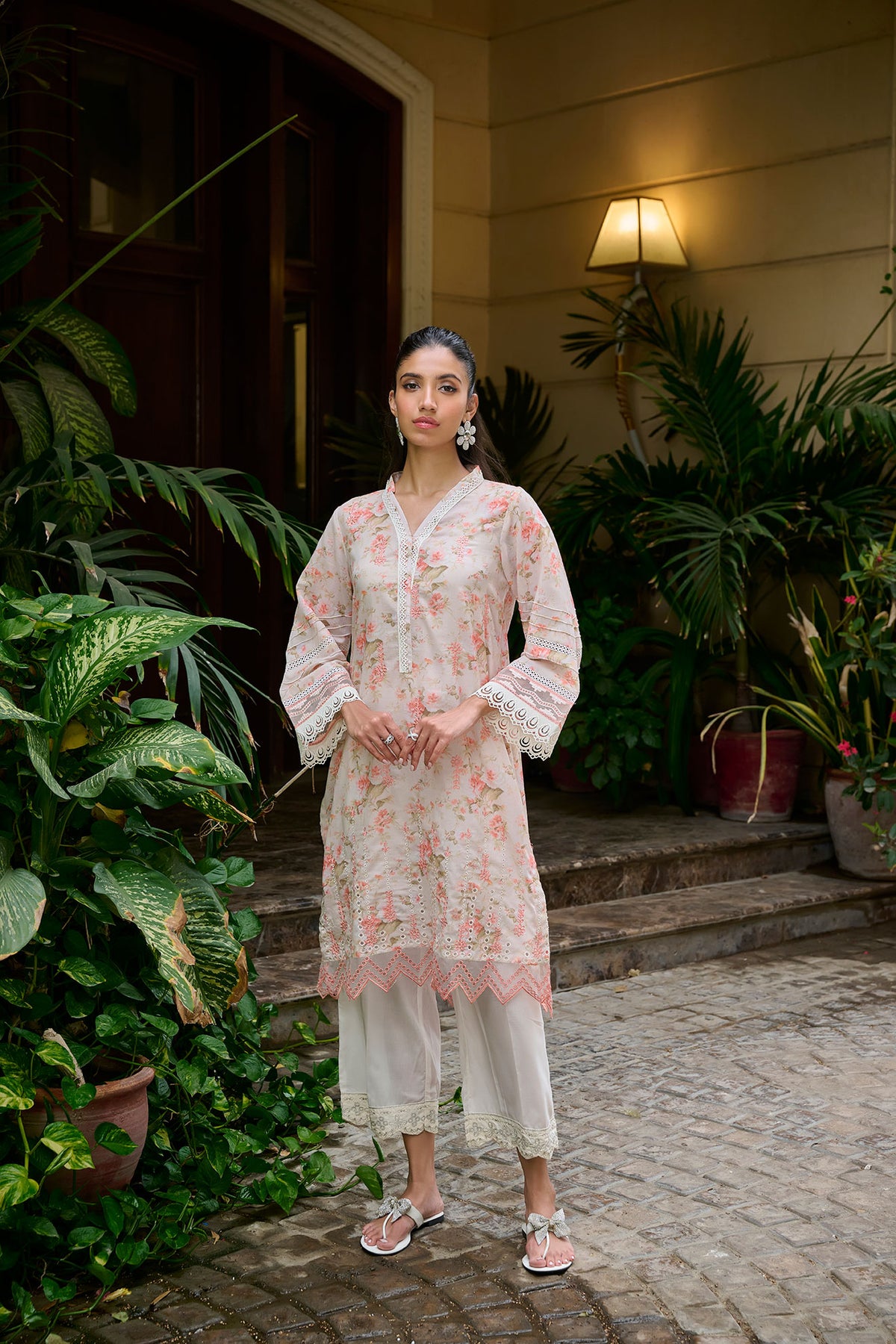 DC-0538 PEACH EMBROIDERED KURTA