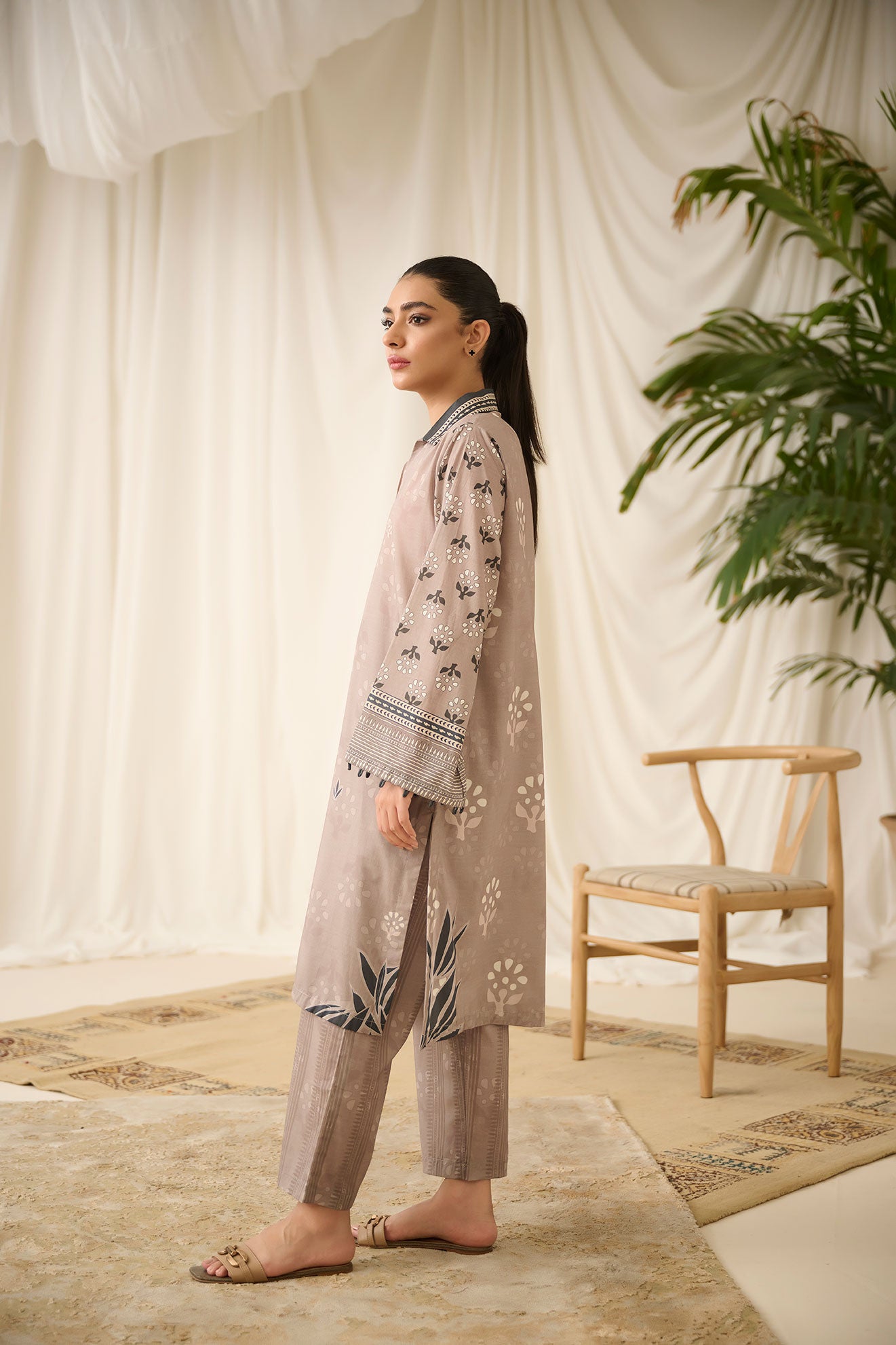 DC-2192 BEIGE 2PCS  PRINTED KURTA WITH TROUSER