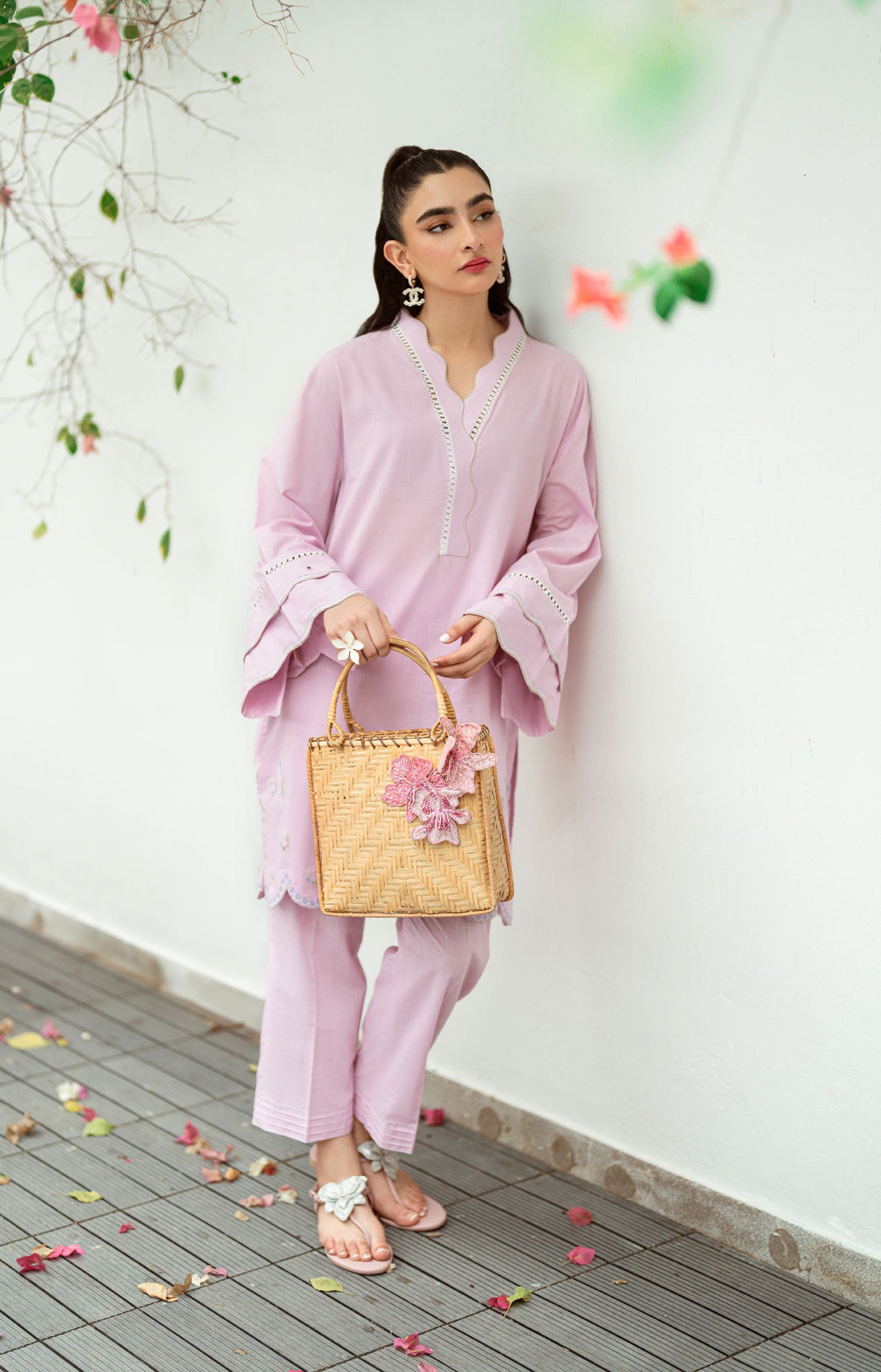 SS25DC-2568 Light purple 2-piece with embroidered kurta, scallop detailing, and fine laces.