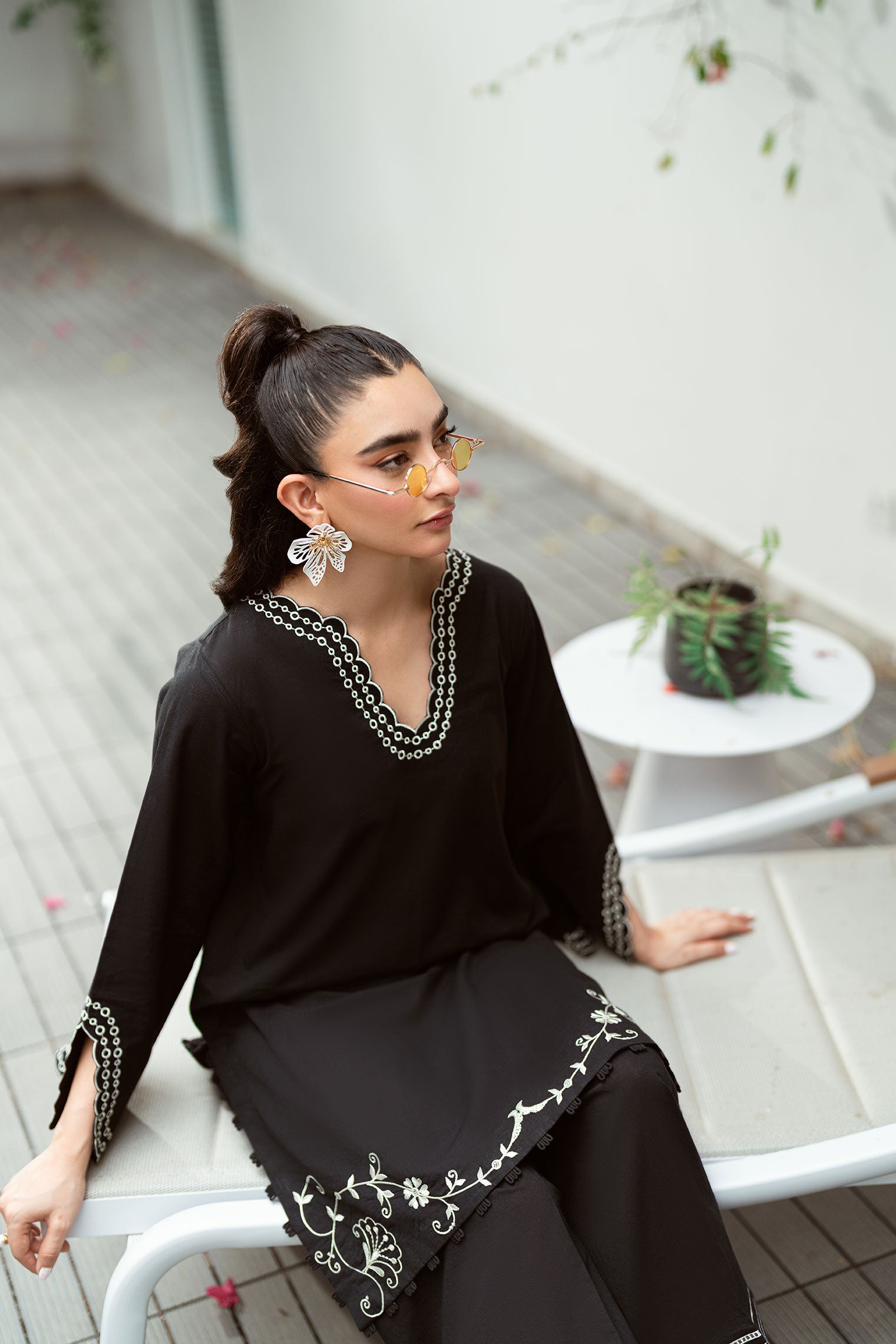 SS25DC-2575 BLACK 2PCS  EMBROIDERED KURTA WITH TROUSER