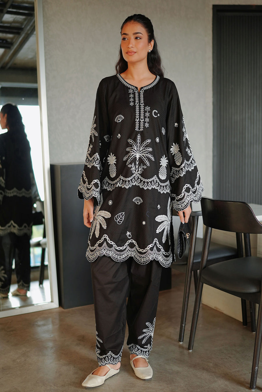 Retail Price: 14,990/-PKR