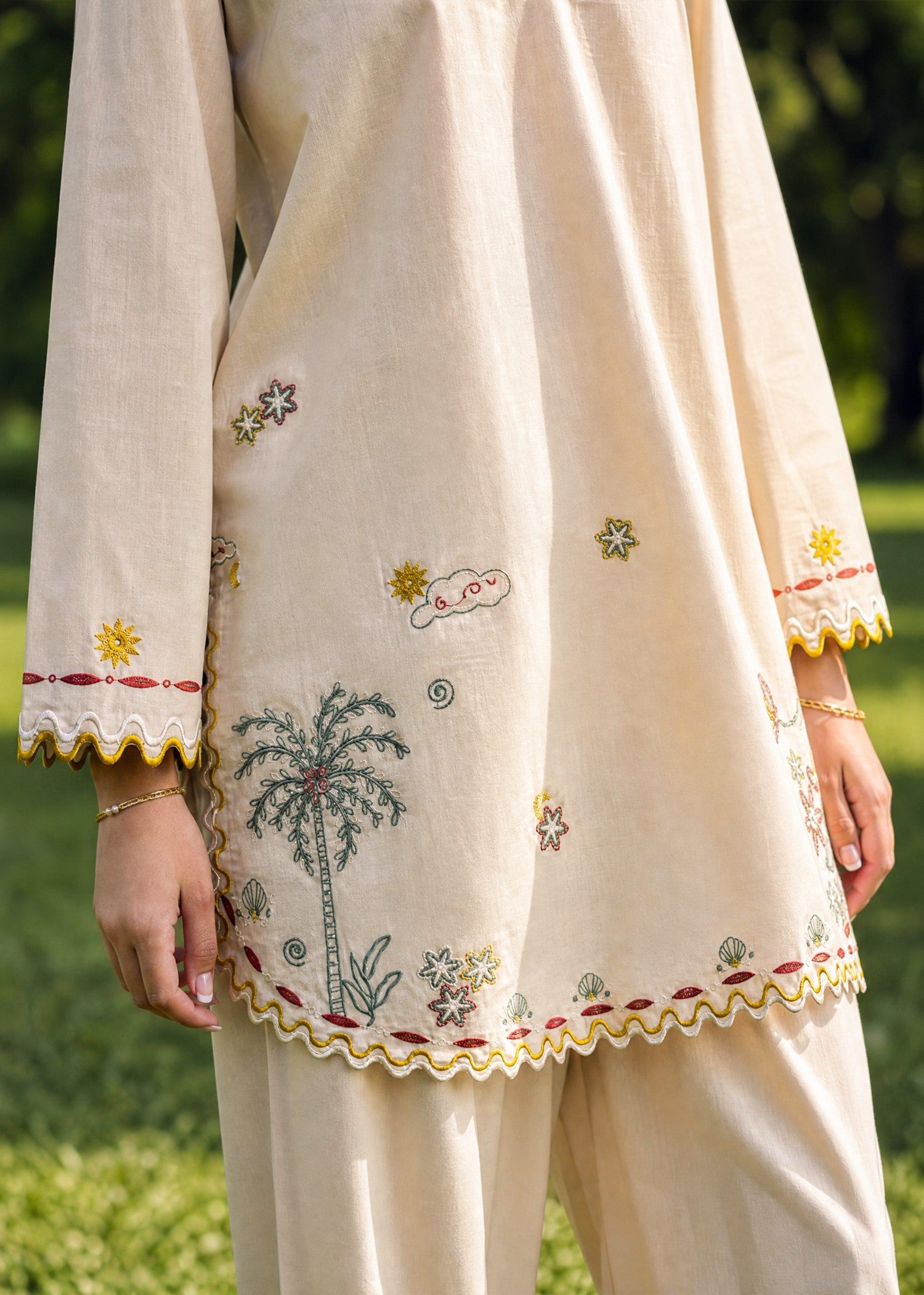 SS26DC-2622 CREAM 2PCS  EMBROIDERED KURTA WITH TROUSER
