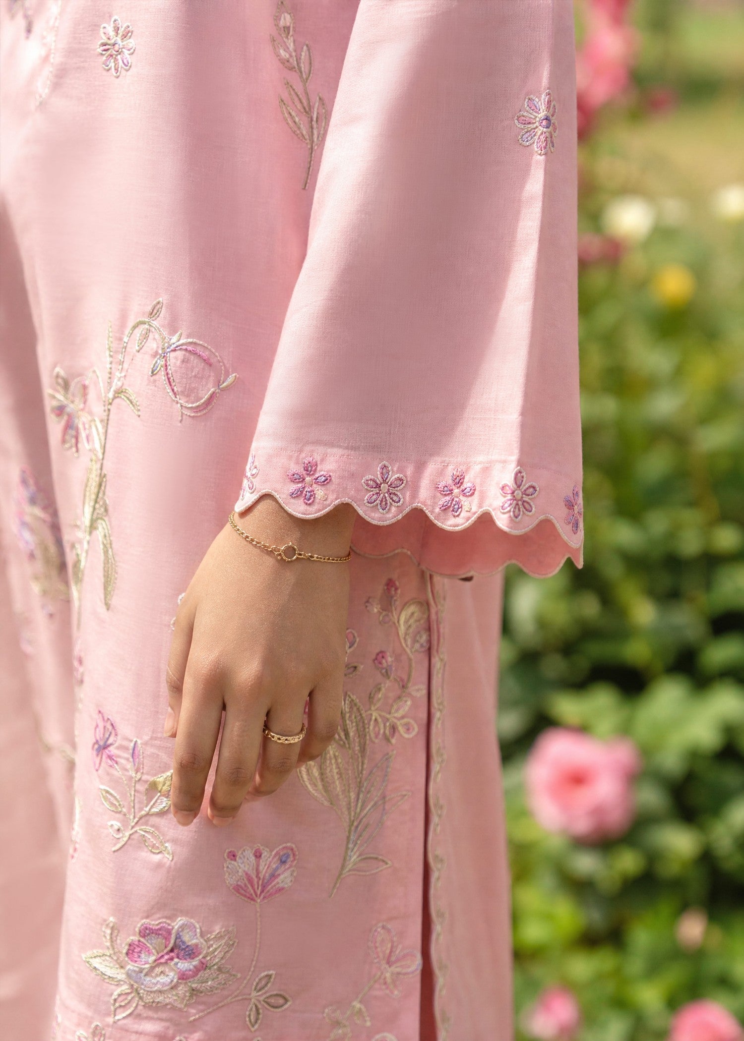 SS26DC-2627 LIGHT PINK 2PCS  EMBROIDERED KURTA WITH TROUSER