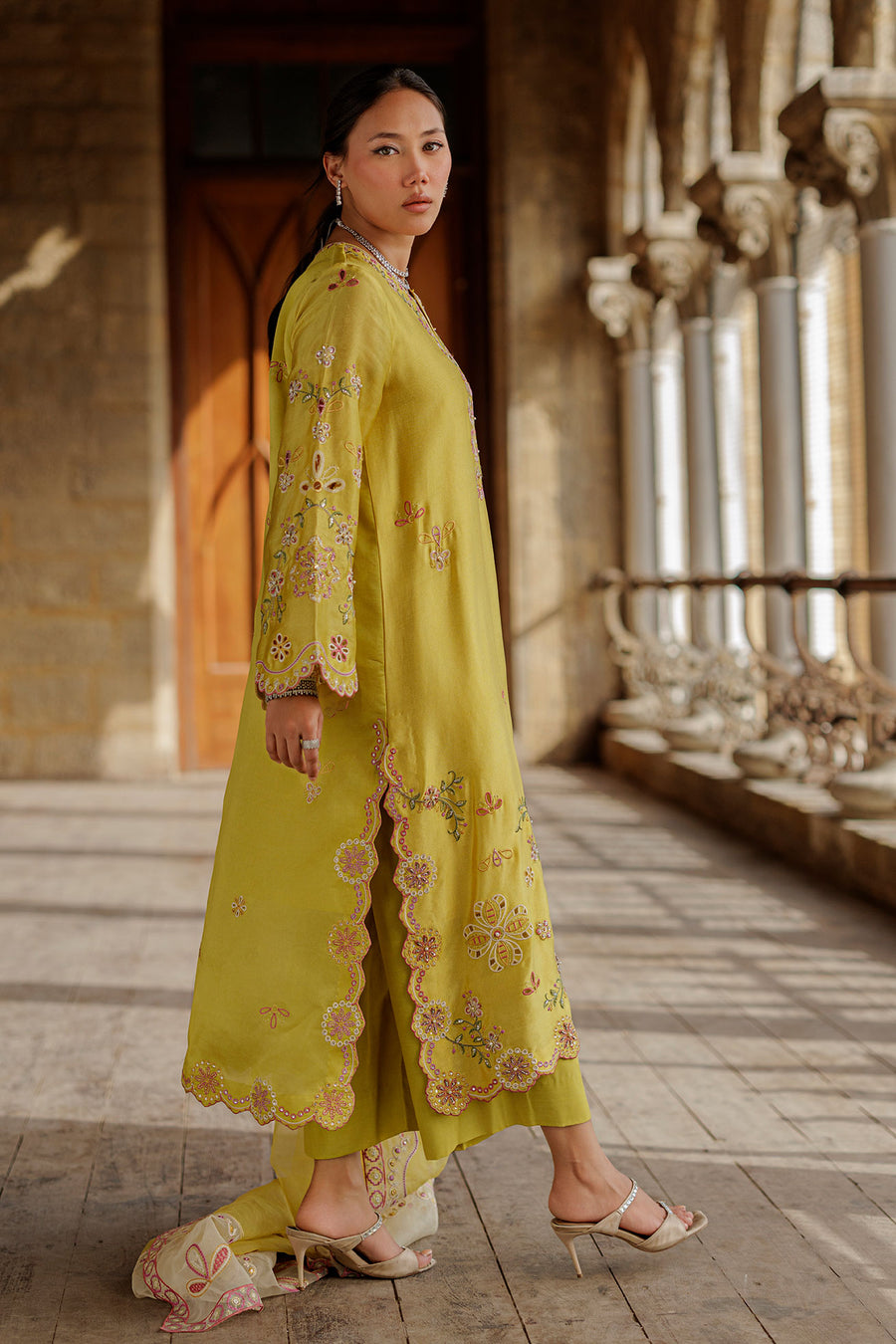 Retail Price: 29,990/-PKR