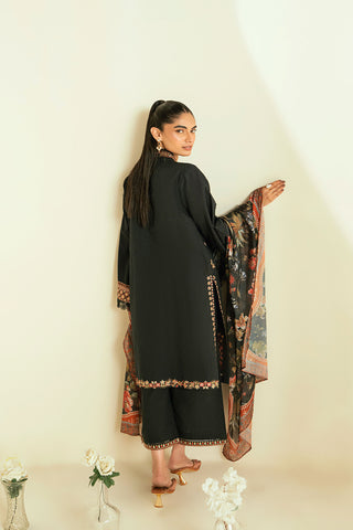 SS25DC-2554 BLACK LAWN 2PCS EMBROIDERED KURTA WITH TROUSER