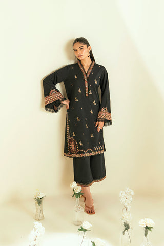 SS25DC-2554 BLACK LAWN 2PCS EMBROIDERED KURTA WITH TROUSER