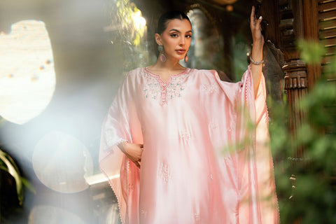Pink 2-piece sheesha silk outfit featuring a contemporary butterfly cut and elegant embroidery.