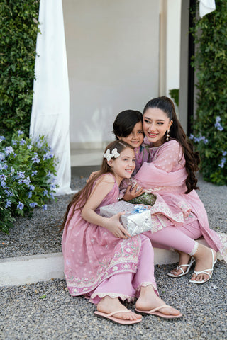 SS25DA-2702 LIGHT PINK 2PCS  EMBROIDERED KURTA WITH TROUSER