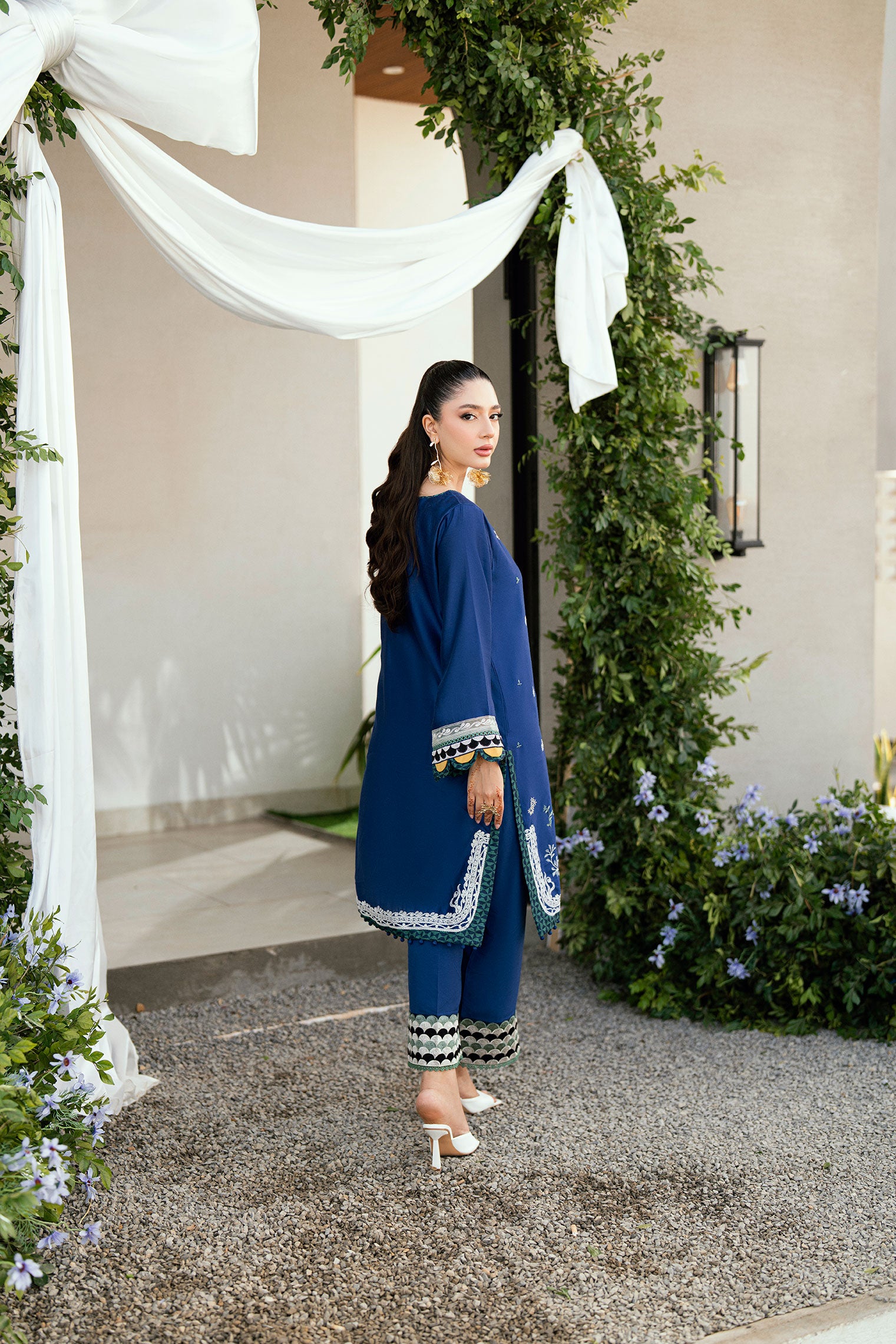 SS25DA-2707 BLUE 2PCS  EMBROIDERED KURTA WITH TROUSER