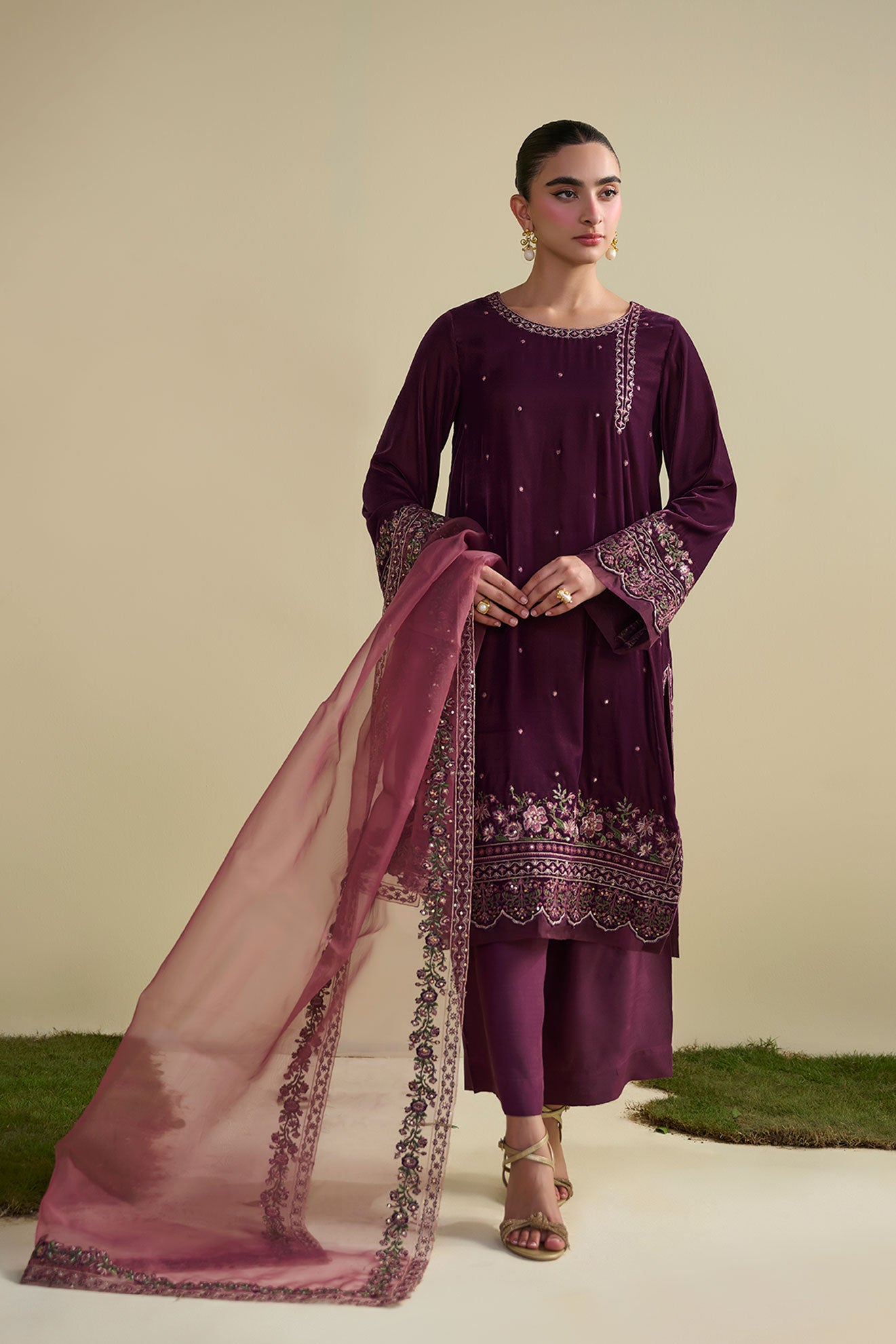 FW25DA-2805 Soft plum velvet shirt with delicate embroidery and subtle embellishments on the hem and sleeves.