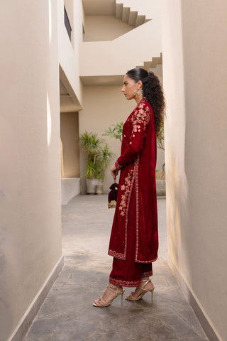 FW24DA-2613   MAROON  2PCS  EMBROIDERED KURTA WITH TROUSER