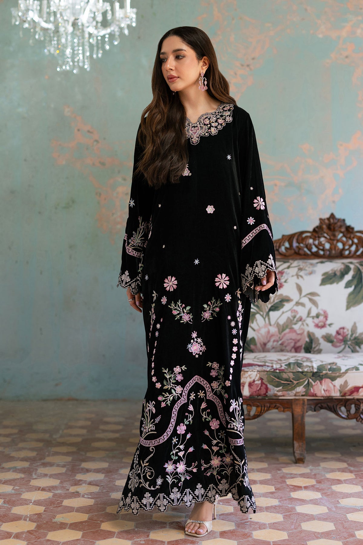 FW26DA-3008  BLACK 1PCS EMBROIDERED KAFTAN