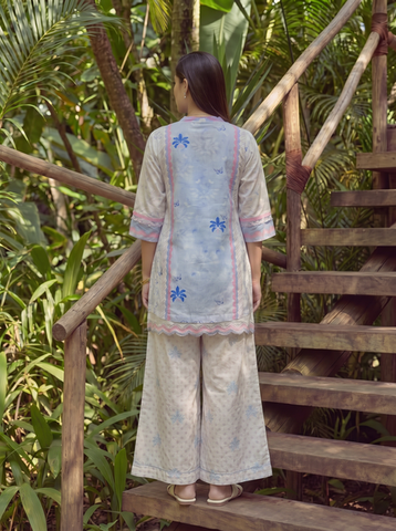 SS26DC-2604 SKY BLUE LAWN 2PCS EMBROIDERED KURTA WITH TROUSER