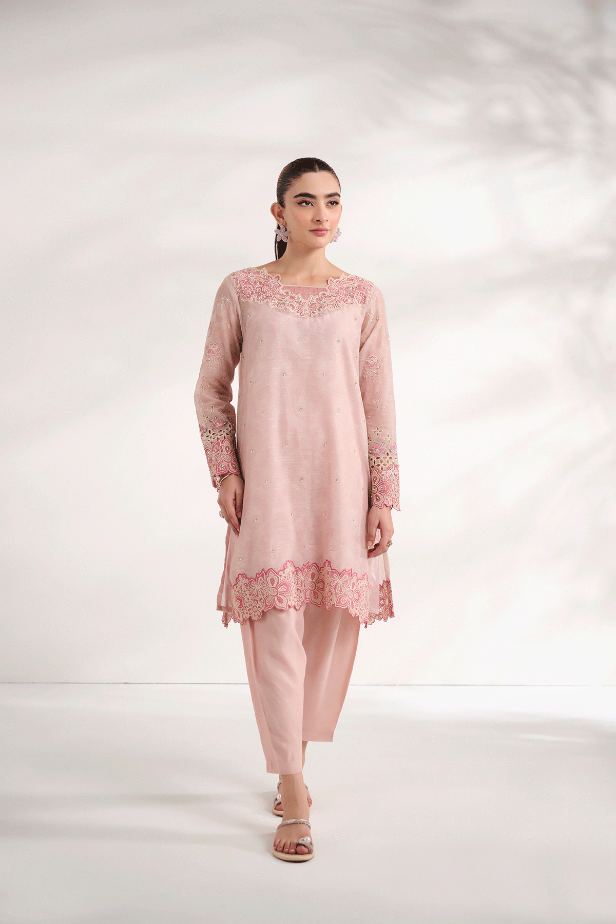 SS24DA-2591   L-PINK  2PCS  EMBROIDERED KURTA WITH TROUSER