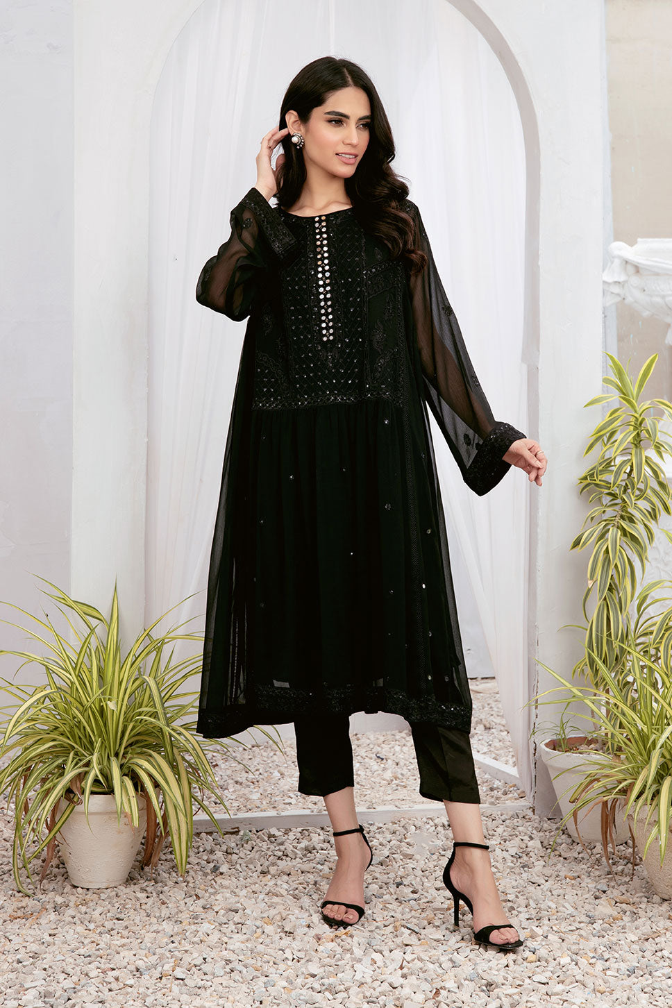 DA-1516 BLACK EMBROIDERED KURTA