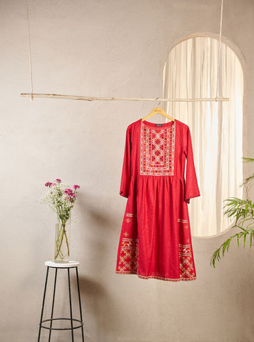 DA-1538 MAROON EMBROIDERED KURTA