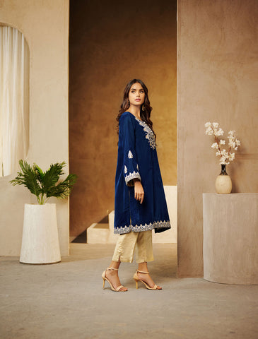 DA-1542 TURQUOISE-BLUE EMBROIDERED KURTA